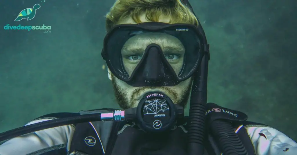 can i scuba dive with a beard?